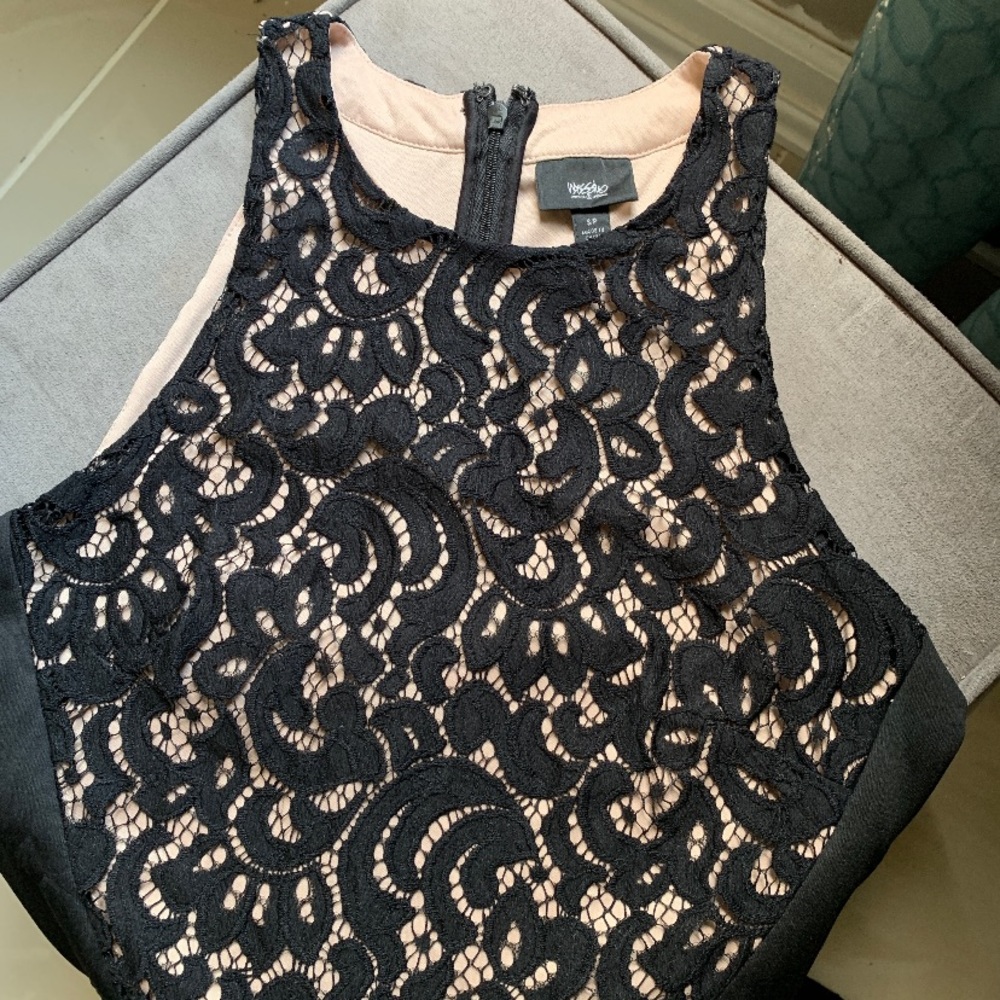 Dress - Picture 5 of 5